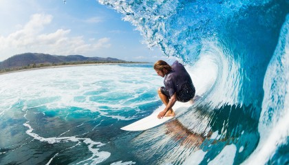 开云官网下载-CBA赛场老将焕发第二春 经验助力关键胜利，cba总冠军教练