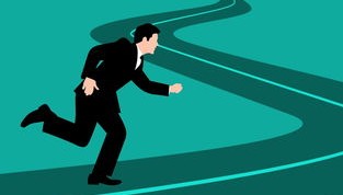 开云esports-英超防守策略调整后对抗犯规率变化分析，英超哪个球队打防守反击