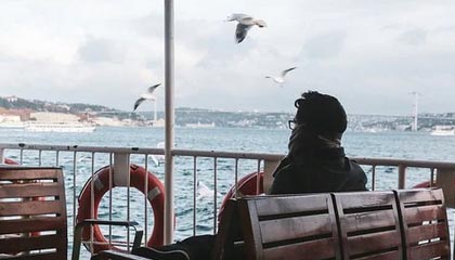 开云体育平台-国际热身赛中国青年队逆袭 球迷支持新人涌现，国家队热身赛进球算不算正式进球