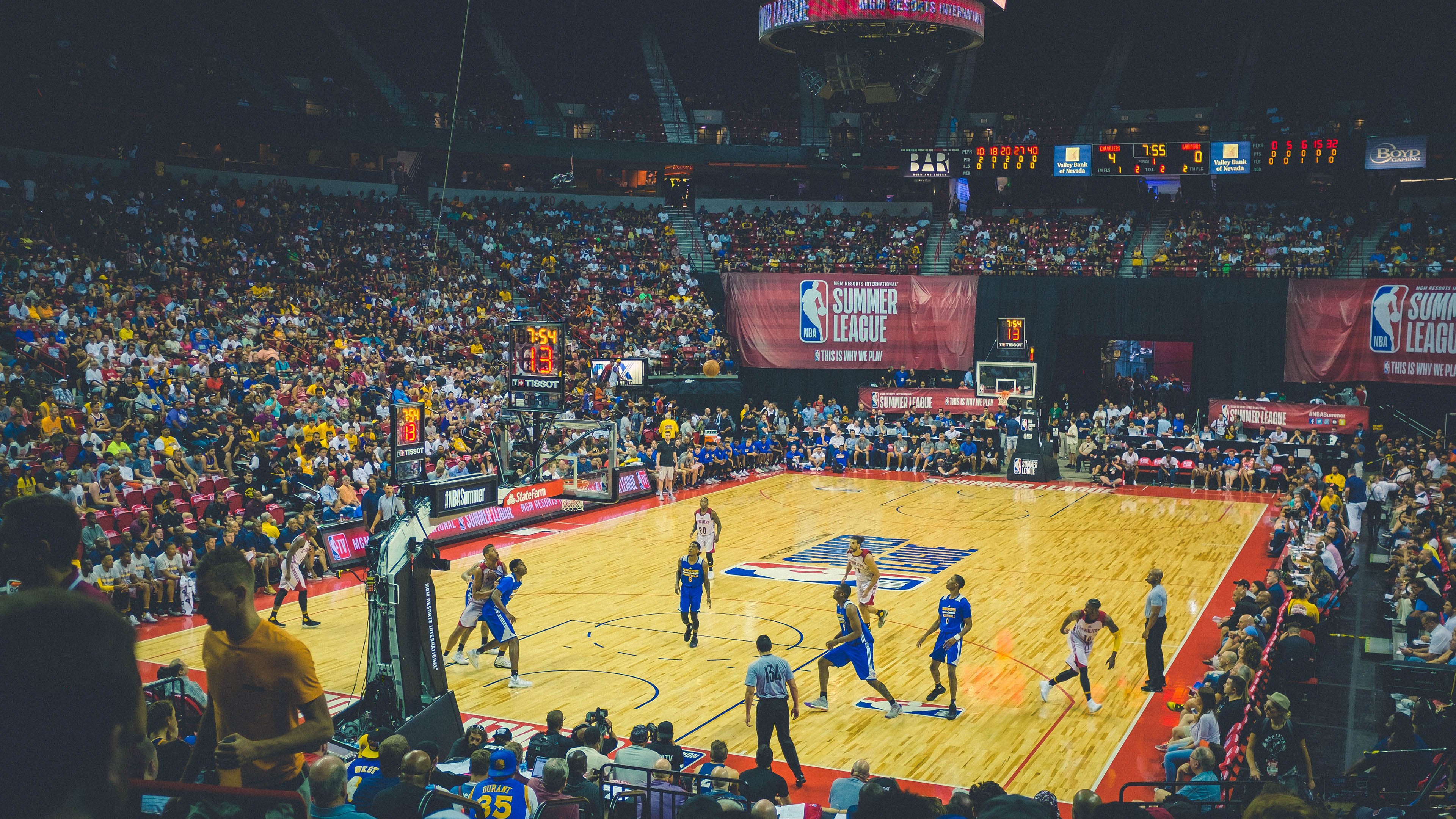 电子评分系统首次应用于国际乒乓赛，乒乓球电子裁判